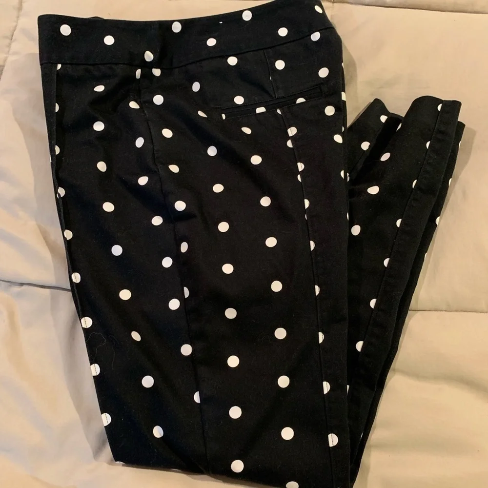 Worthington Black and White Straight Skinny Size 4​​​​​​​​​​​​​​​​​​​​​
